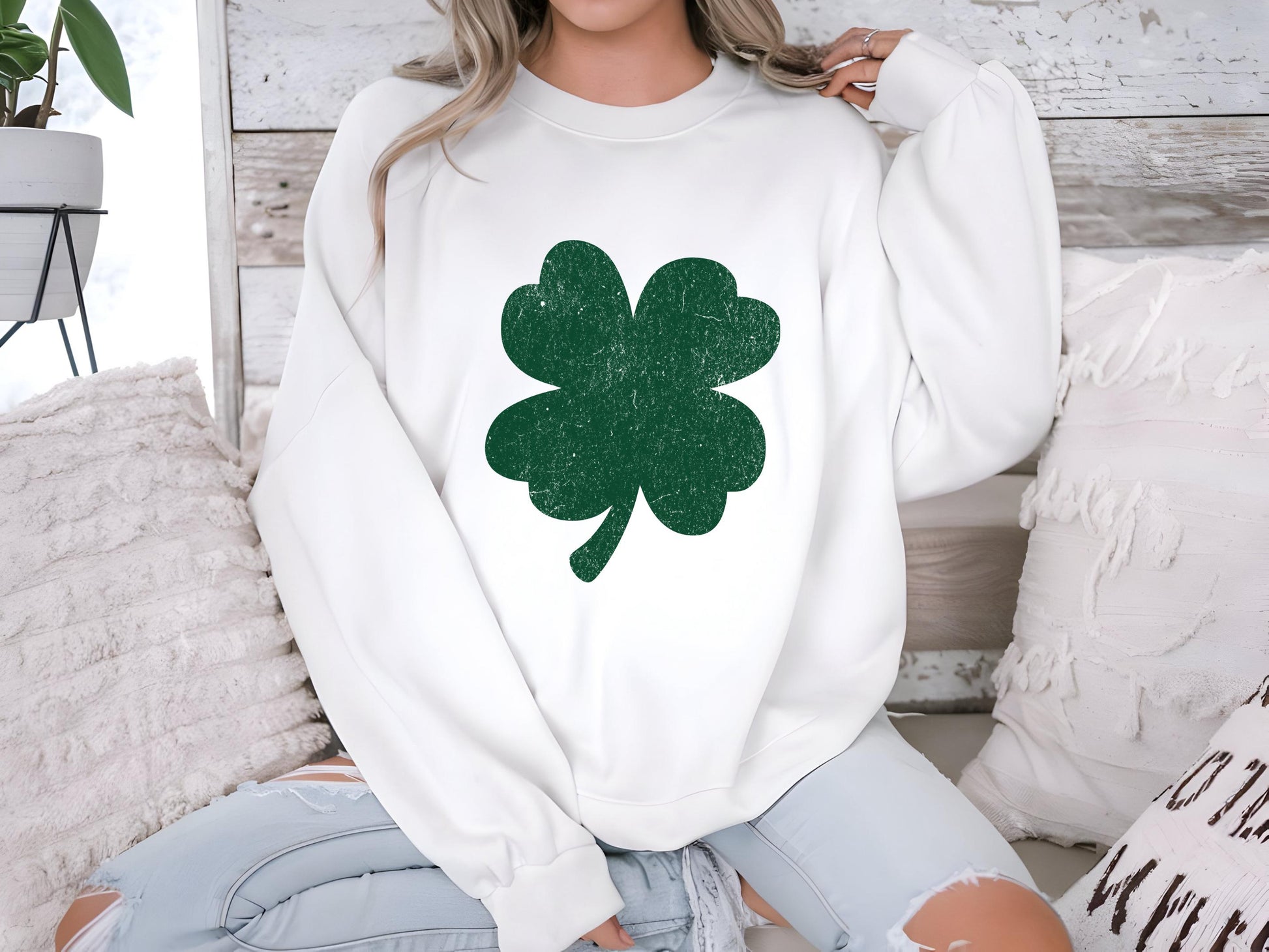 St Patrick's Day Shamrock Distressed Sweatshirt, Unisex Crewneck Jumper, Cozy Top for Irish Celebrations, Trendy Year-Round Casual Wear,