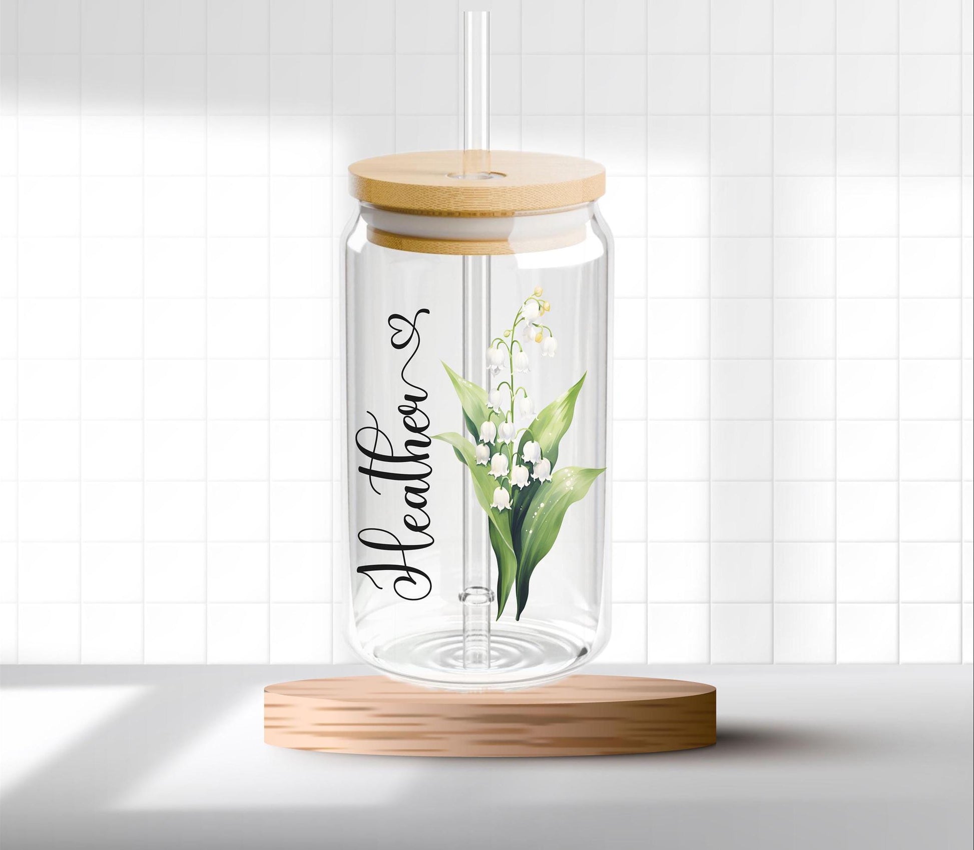 Personalized Birth Month Flower Sipper Glass: 16oz, Floral Sipper Glass, Gift for Her